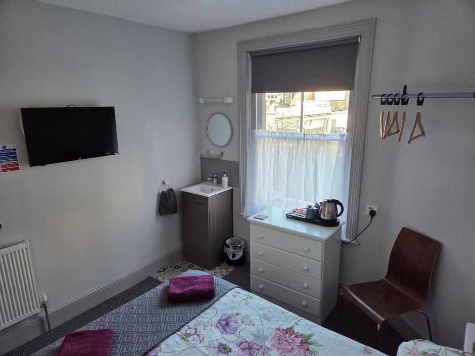 Standard Double Room | WiFi (free)