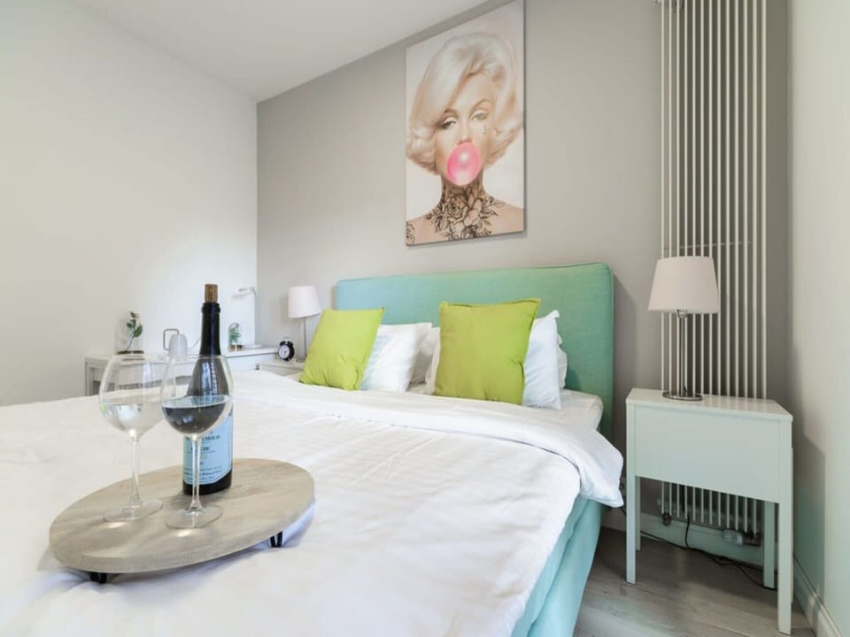 Apartment | 2 bedrooms, laptop workspace, iron/ironing board, bed sheets