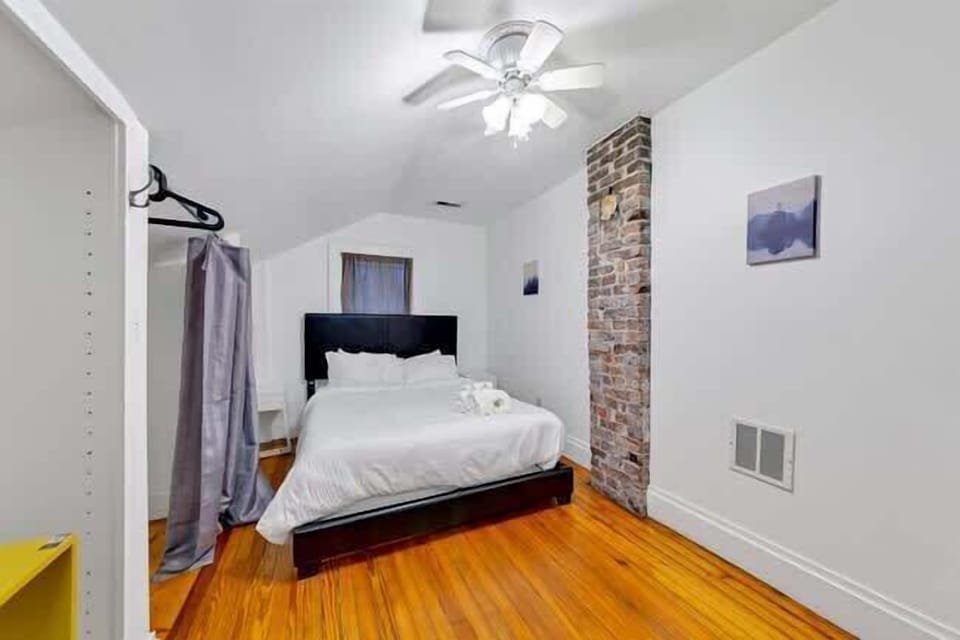 Relax in your spacious bedroom with luxury linens, steps away from the Greater Columbus Convention Center and Scioto Mile.