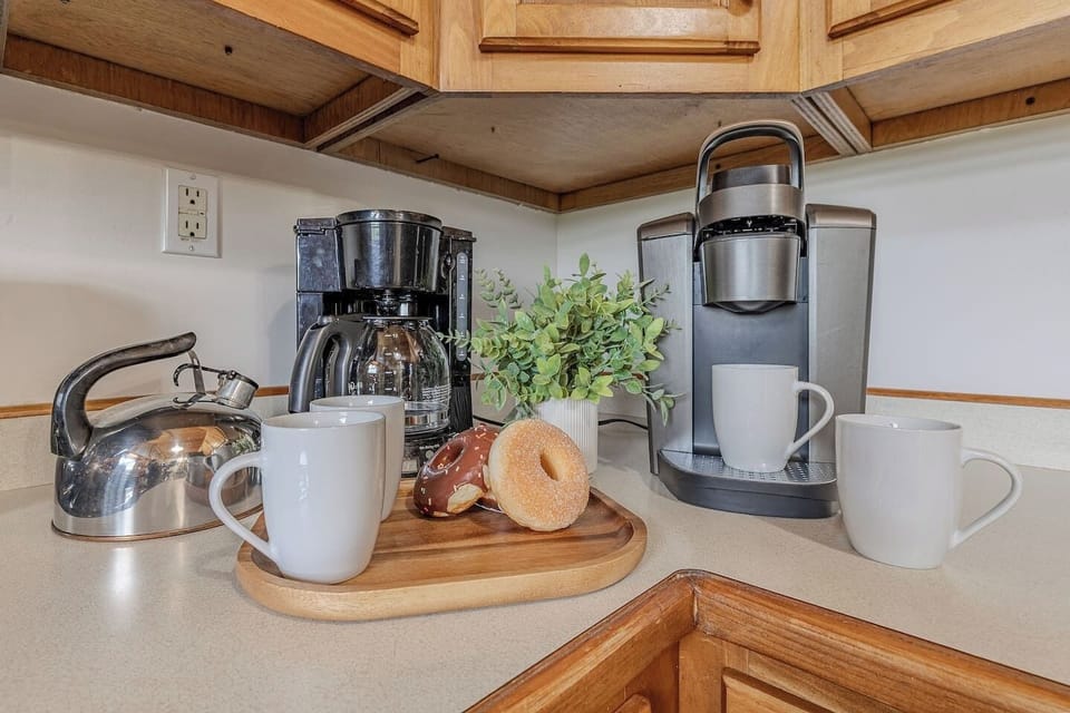 Coffee lovers will feel right at home with both a drip coffee maker and Keurig.