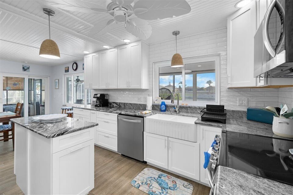 Spacious kitchen