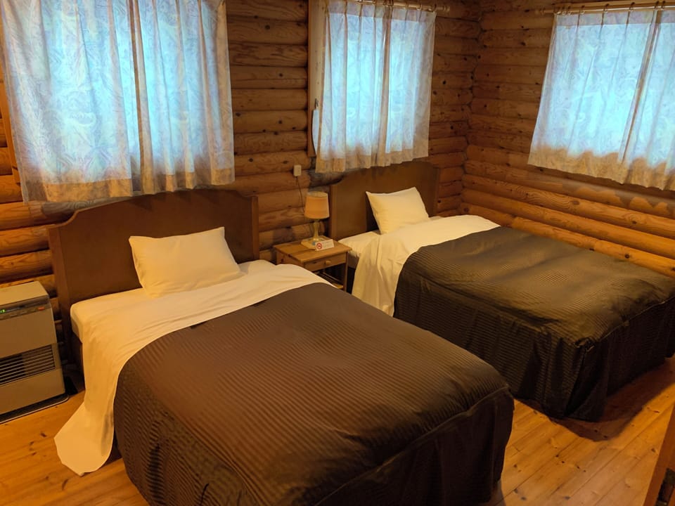 Cottage | In-room safe, WiFi (free), bed sheets