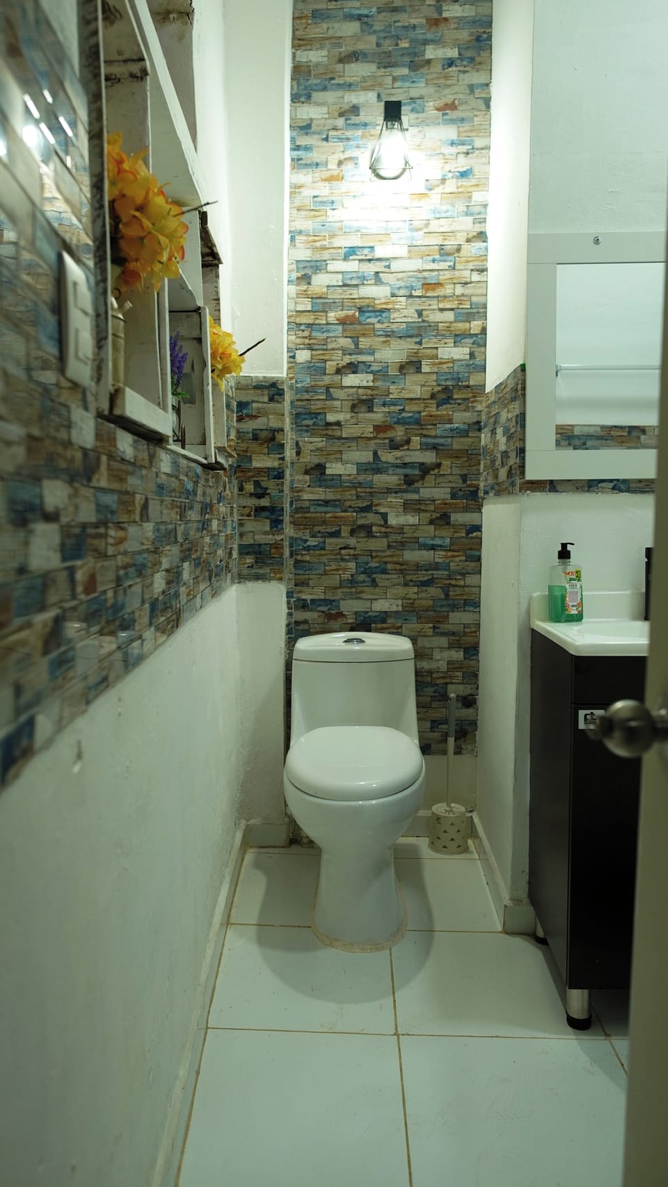 Family Double Room | Bathroom | Shower, towels, soap, shampoo