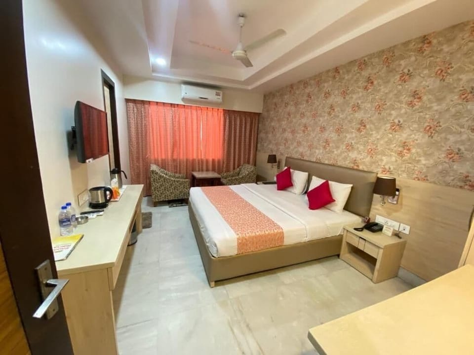 Superior Double Room, City View | WiFi (free)