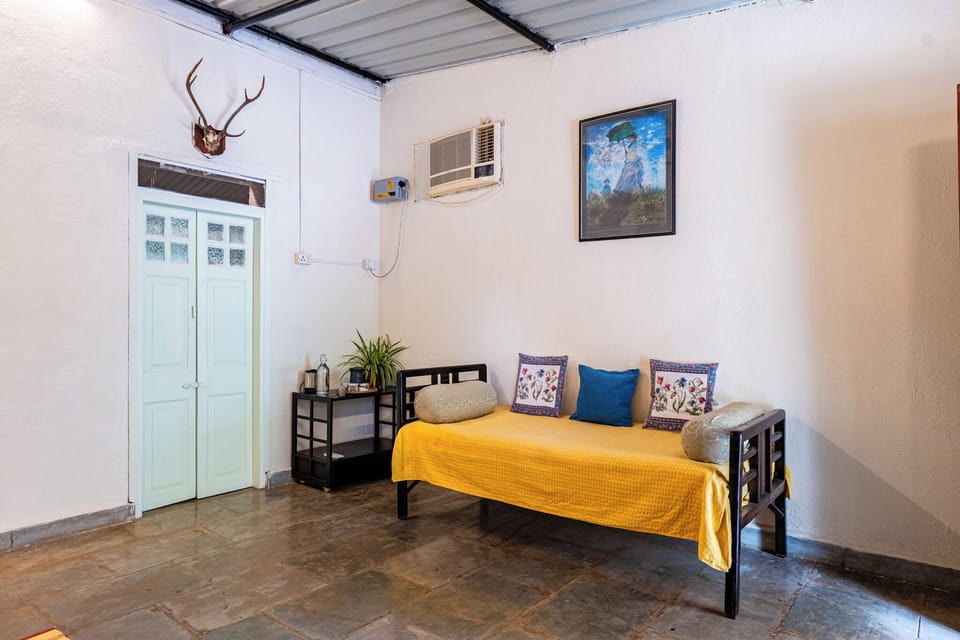 Basic Double Room, Patio | WiFi (free)