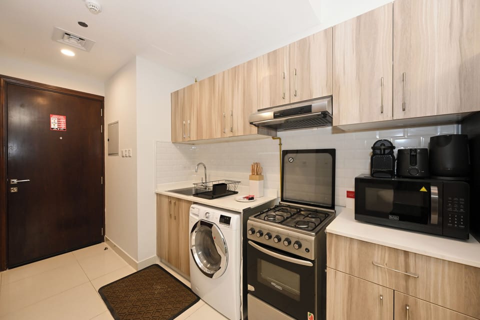 Apartment, Balcony, Courtyard View | Private kitchen