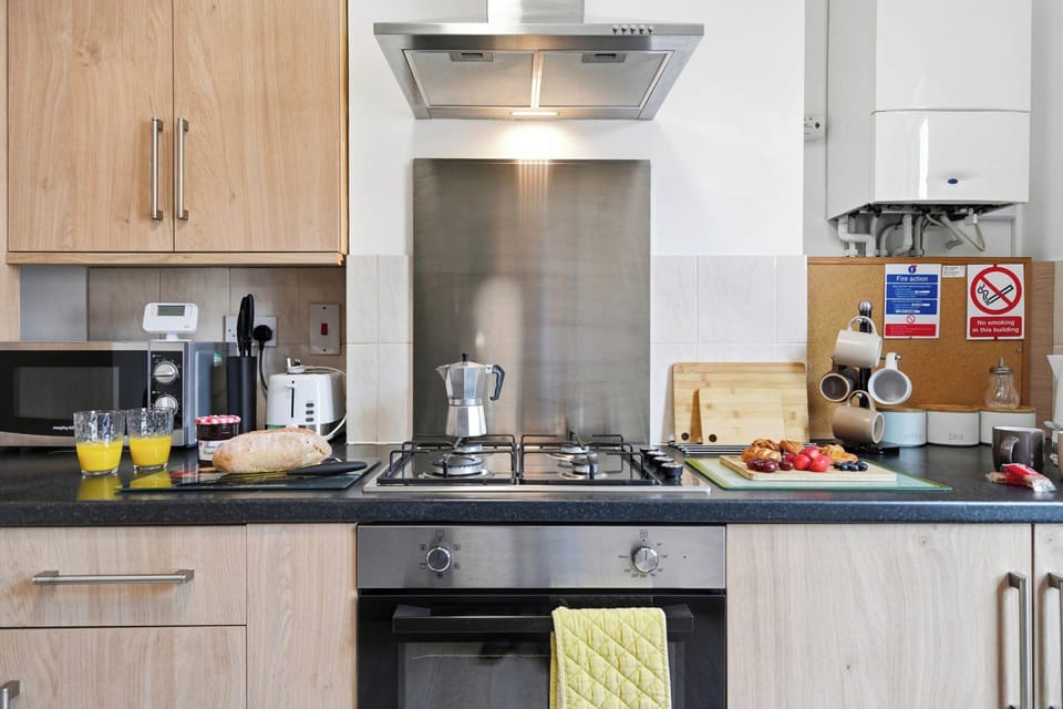 Fully equipped kitchen