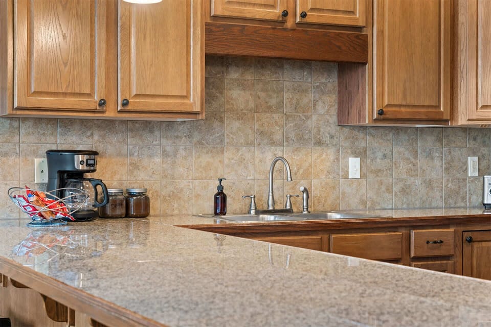 Condo, Multiple Beds (The Red Curtain) | Private kitchen