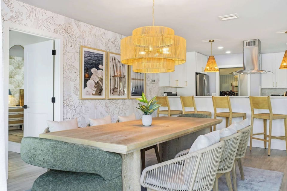 House | 5 bedrooms, high-speed internet