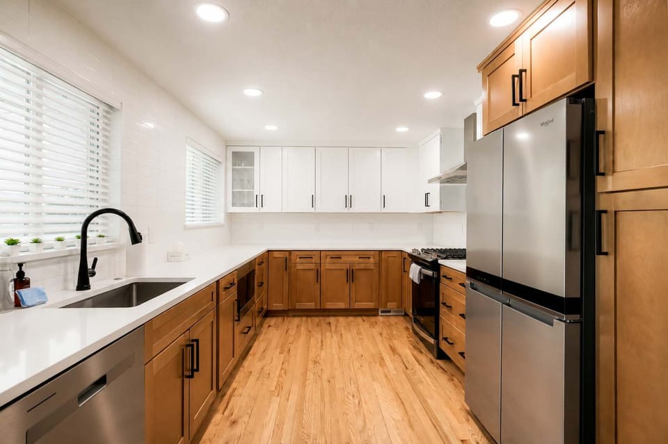 House | 5 bedrooms, high-speed internet