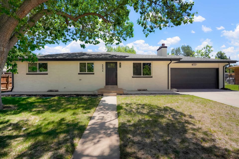 House | 5 bedrooms, high-speed internet