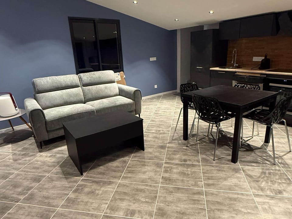 House | Dining