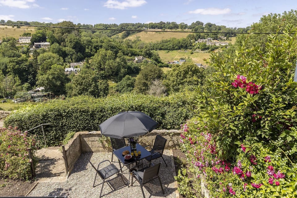 Claire's Cottage - StayCotswold