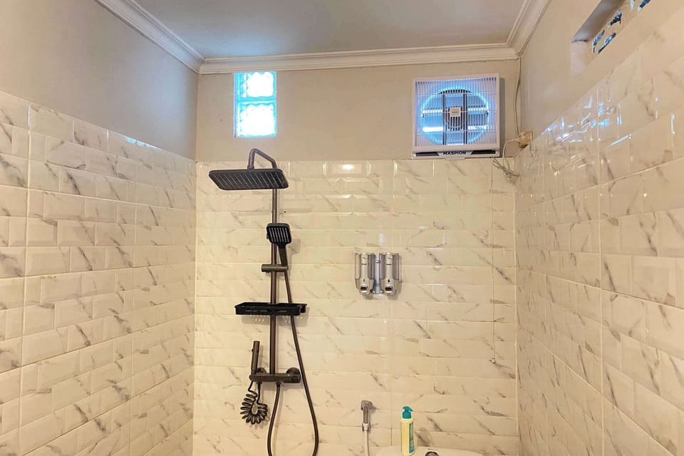 Deluxe Double Room | Bathroom