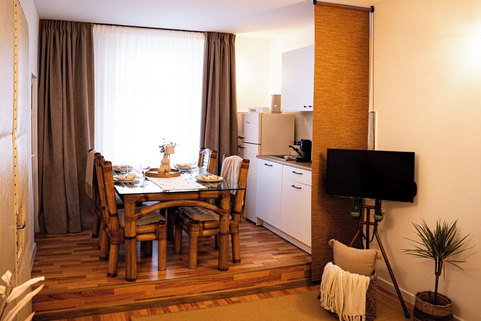 Apartment, Mountain View | Dining
