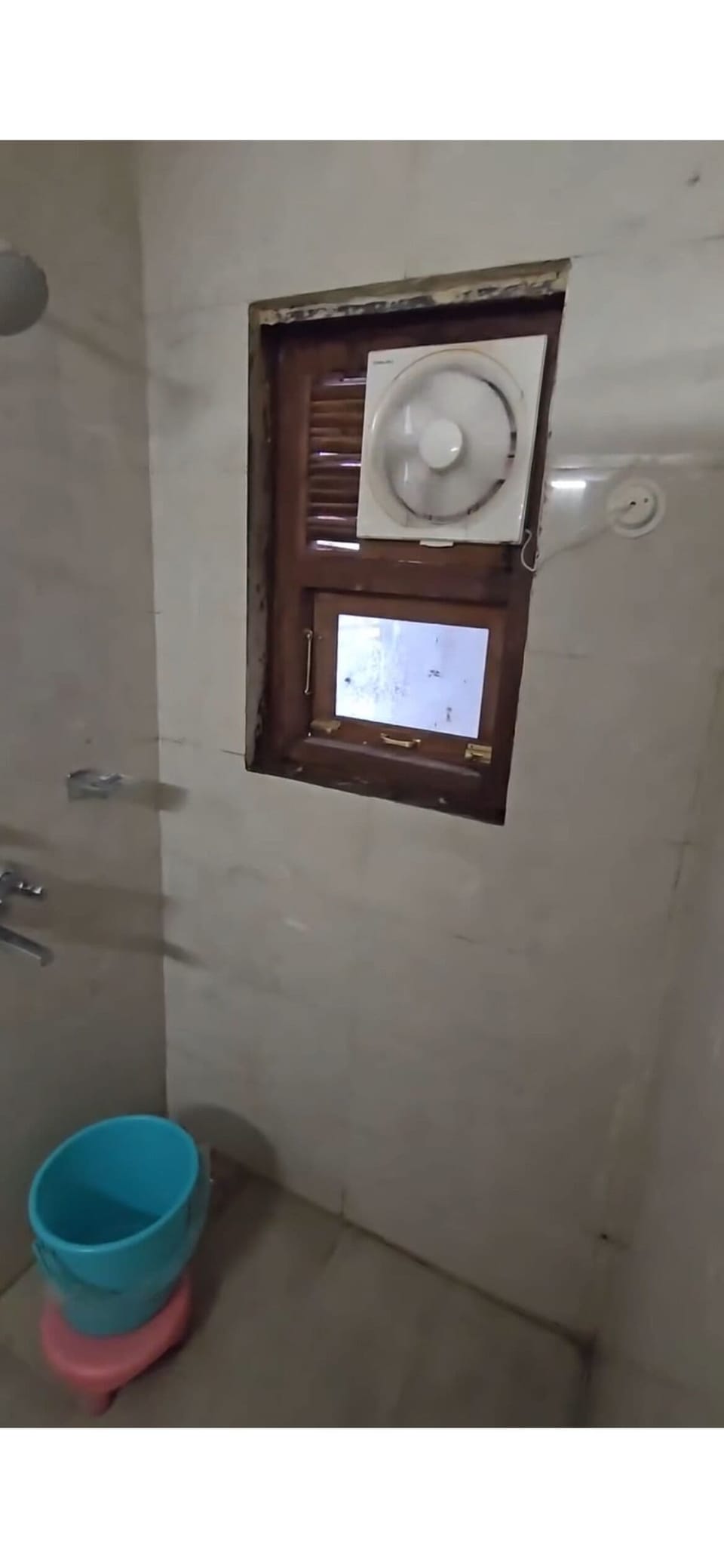 Shower, free toiletries, towels, soap