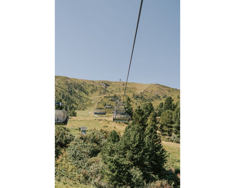 Highland, Rural Area, Hill Station, Chaparral, Fell, Slope, Pasture, Steppe, Shrubland