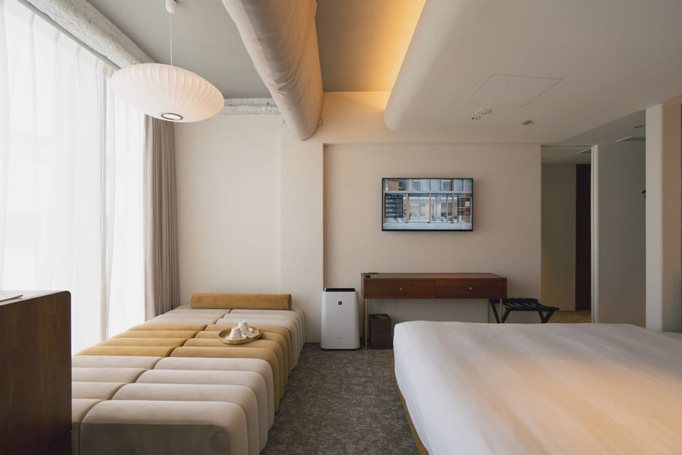 Deluxe Twin Room, 2 Queen Beds, Non Smoking | In-room safe, desk, blackout drapes, WiFi (free)