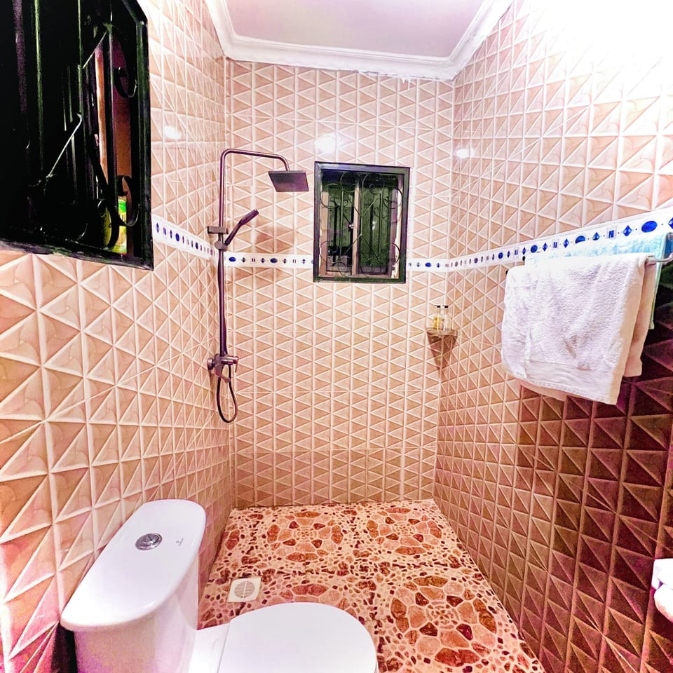 Double Room, Housekeeping | Bathroom | Slippers