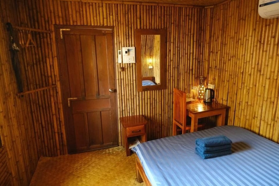 Deluxe Double Room, Balcony, Courtyard View | WiFi (free)