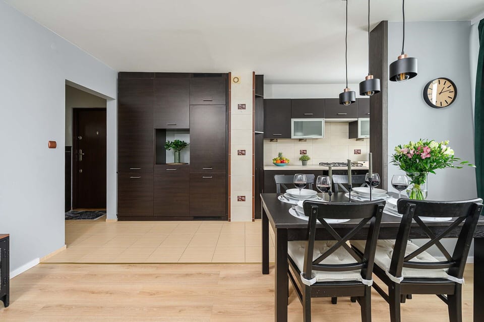 Apartment | Dining