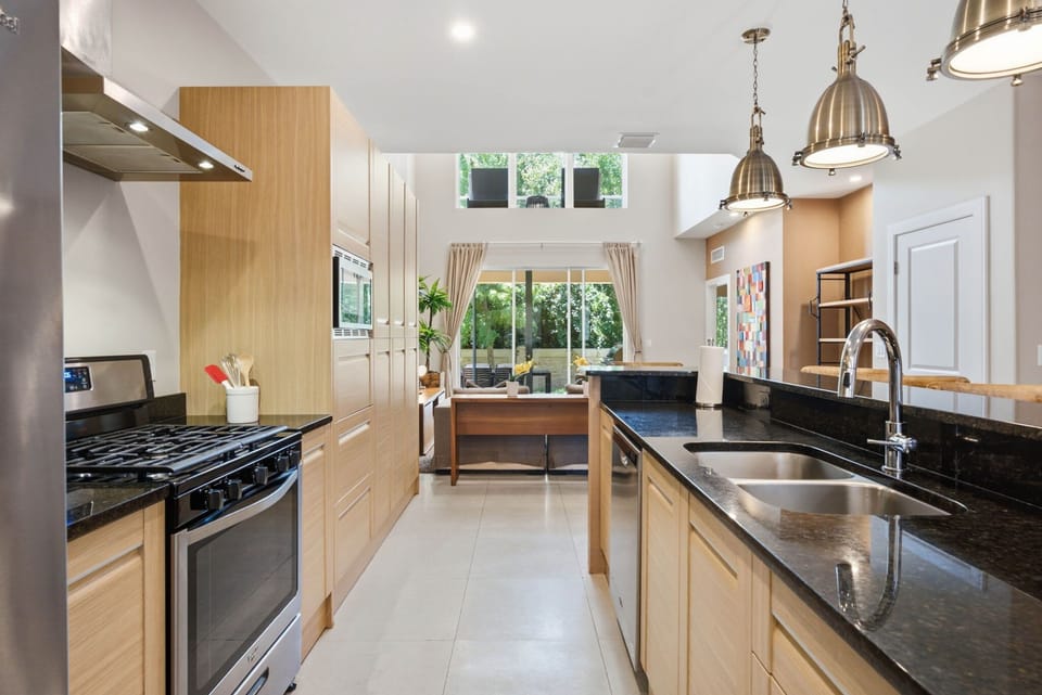 Fully equipped kitchen