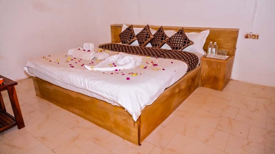 Deluxe Room, Patio, Desert View | WiFi (free)