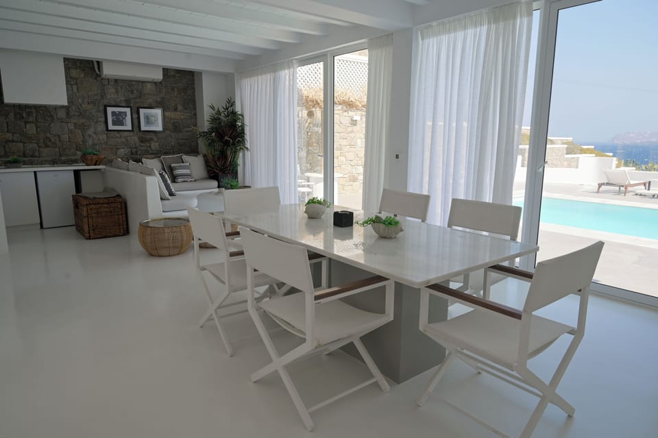 Luxury Villa, Pool View | In-room dining