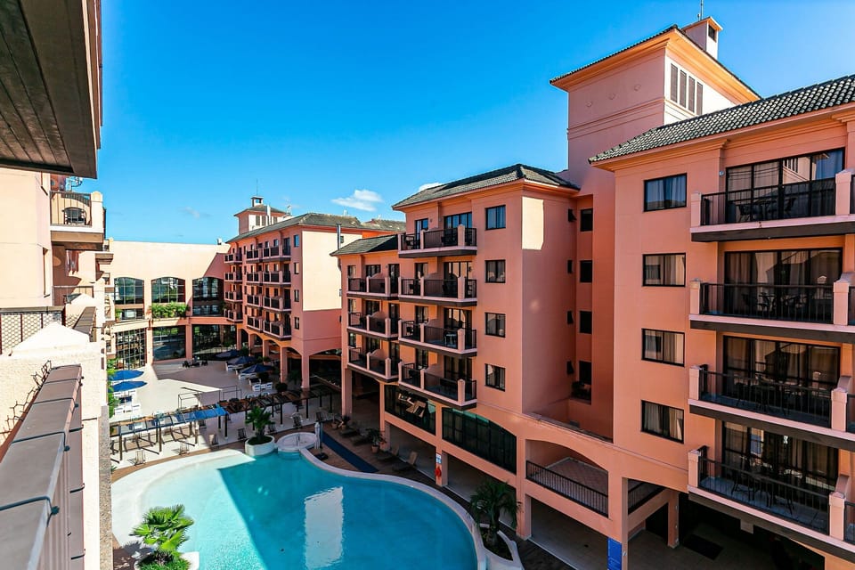 Basic Apartment | Pool