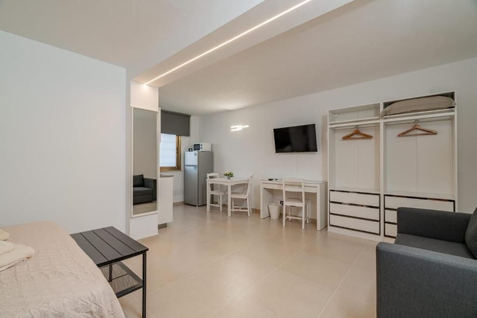 Classic Studio, 1 Double Bed with Sofa bed | Living area