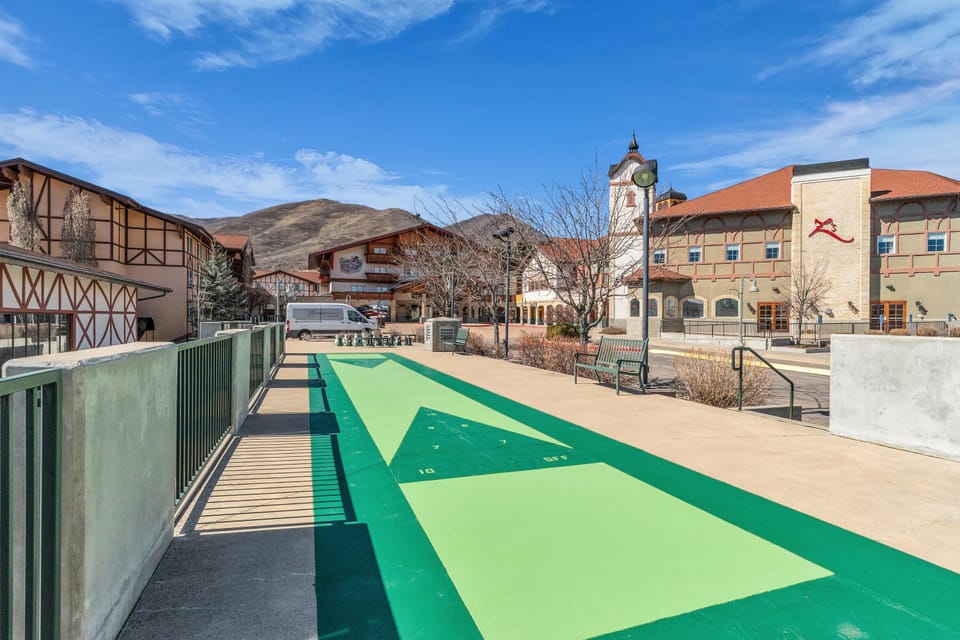 Sport court