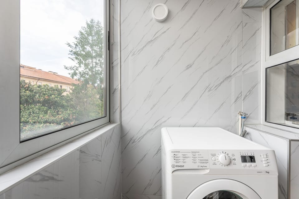 Nomad s Family - 3bdr The Home Base Porto Apartment in Porto