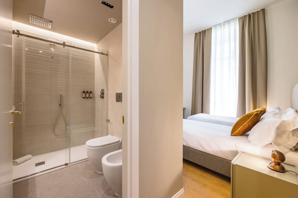 Comfort Twin Room, Housekeeping | Bathroom | Hair dryer, slippers, towels, soap