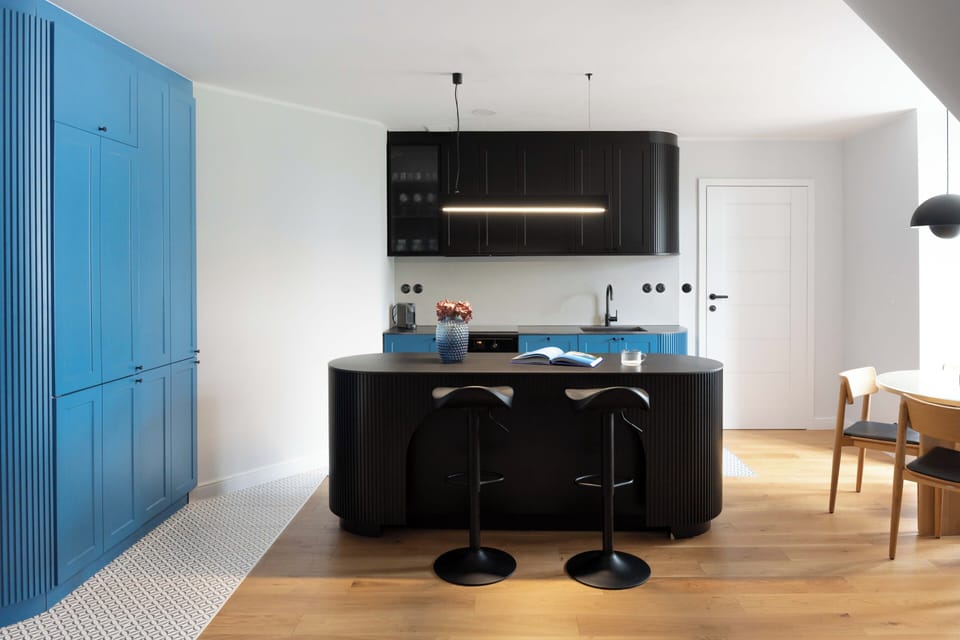 Deluxe Apartment, Non Smoking, Private Bathroom | Private kitchen | Highchair