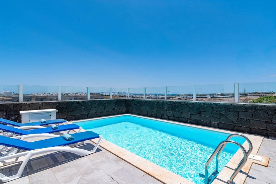 Villa Blue Horizon image