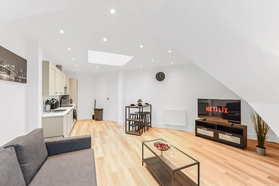 House | 3 bedrooms, high-speed internet