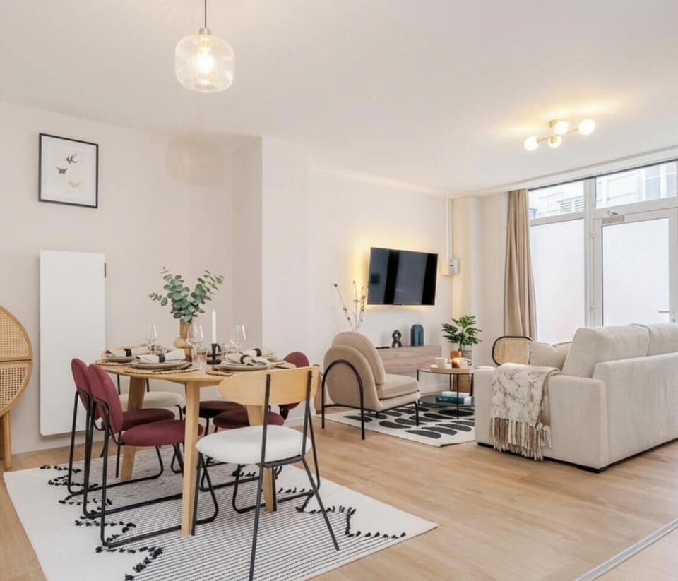 Deluxe Apartment | Interior