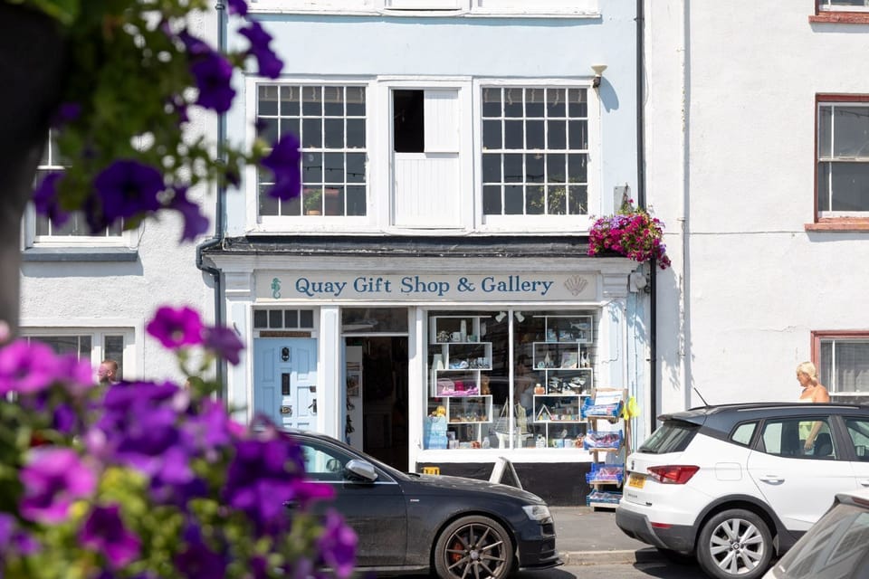 Ferriwais Local Shops