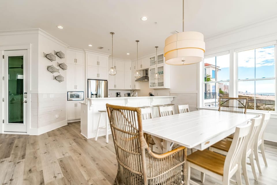 House, Multiple Beds (Beachfront Bliss Beach House) | Dining