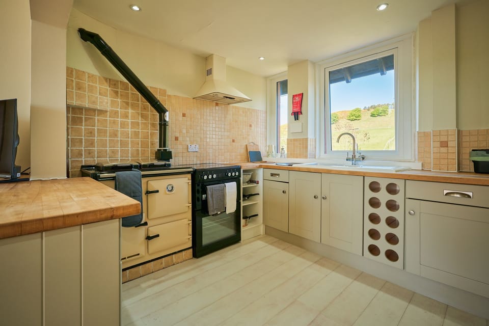 House | 3 bedrooms, high-speed internet