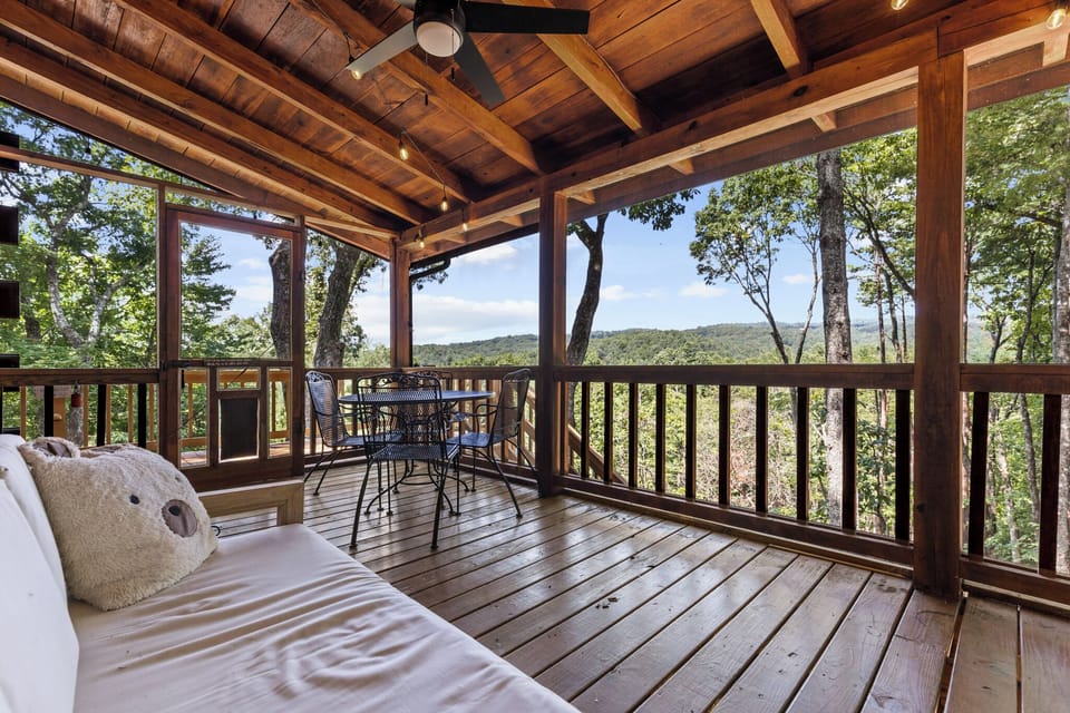 Kick back in plenty of comfortable seating while enjoying the breathtaking mountain views.