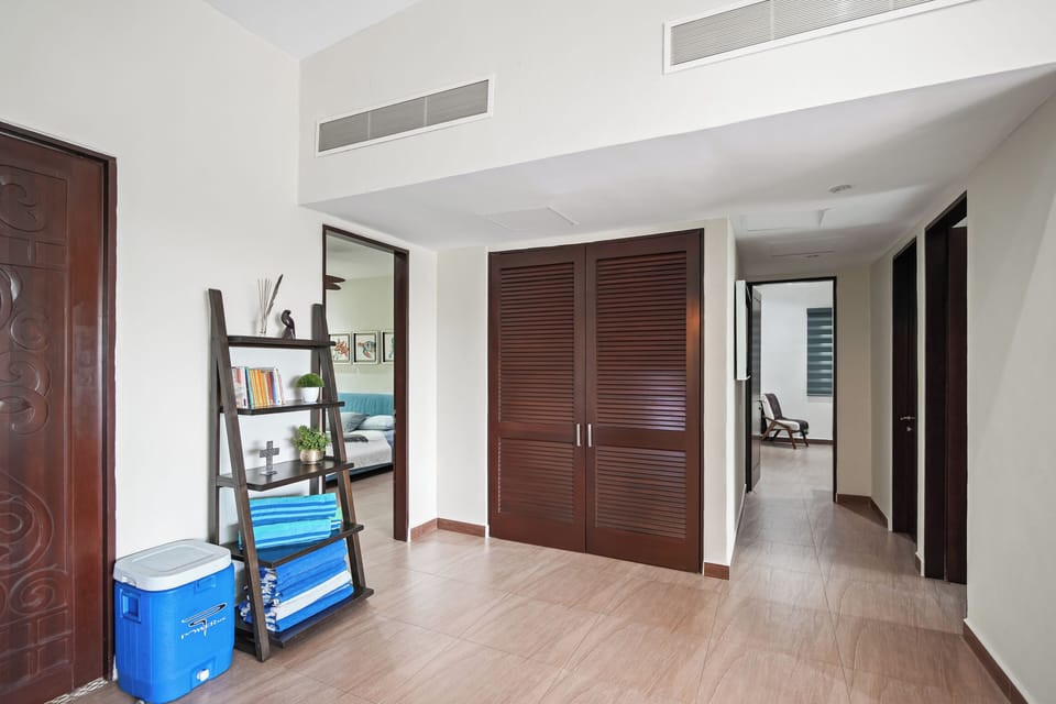 Comfort Condo, Balcony, Sea View | Interior