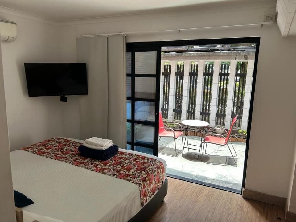 Superior Double Room | WiFi (free), bed sheets
