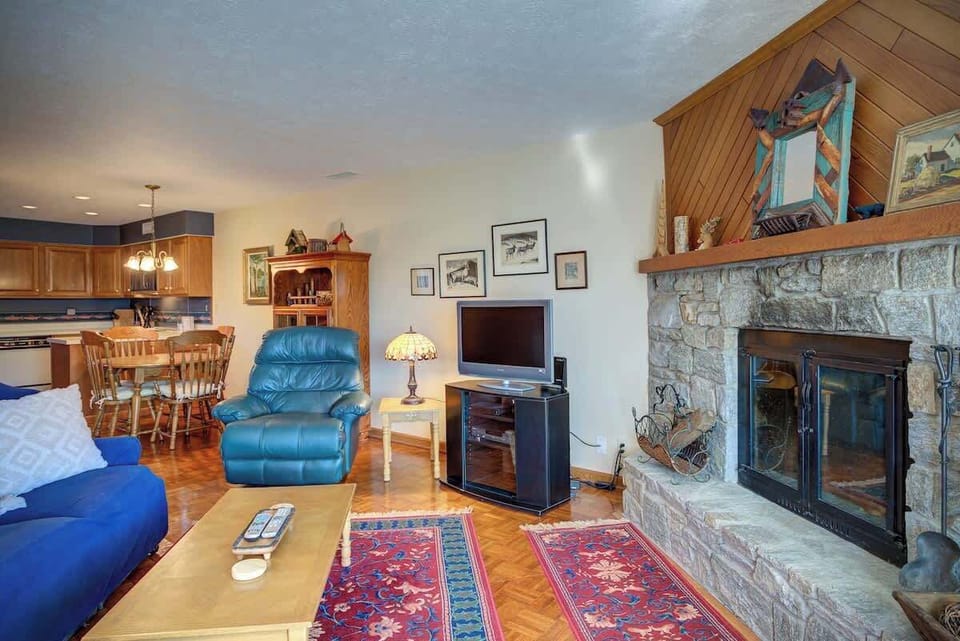 Living Room & Wood-Burning Fireplace