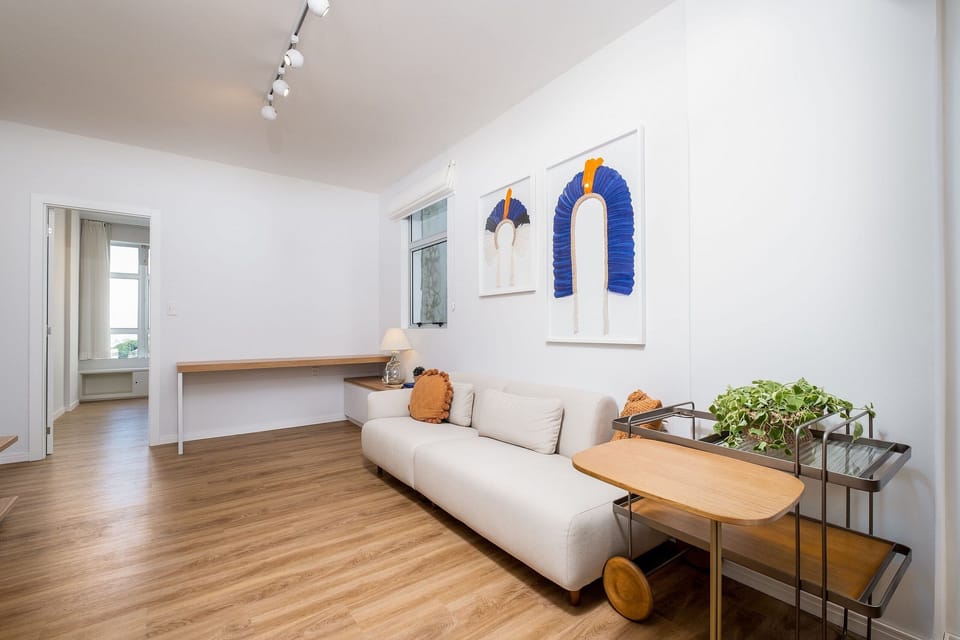 Basic Apartment | Living area | 40-inch TV with digital channels