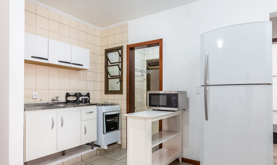 Basic Apartment | Private kitchen