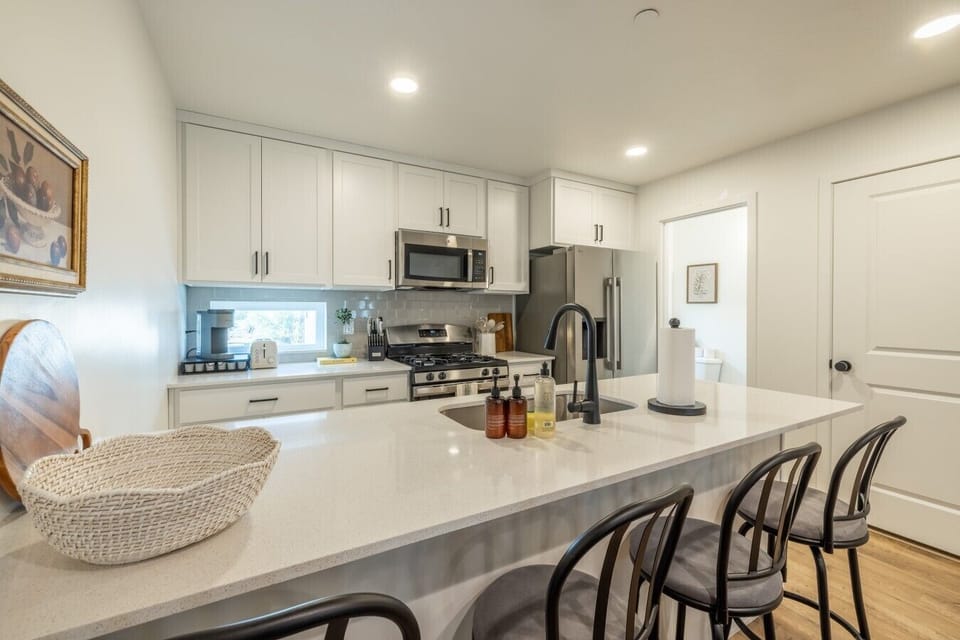 Kitchen Island with Seating for Four