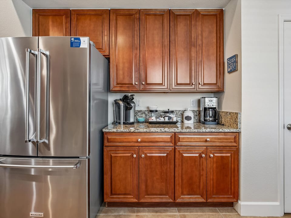 Condo (3 Bedrooms) | Property amenity