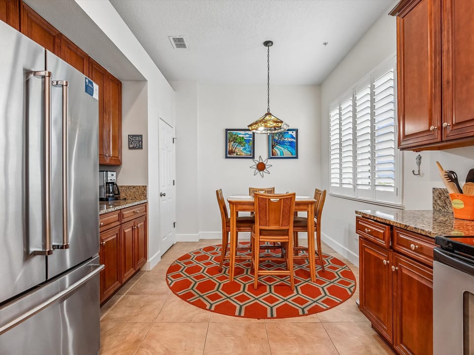 Condo (3 Bedrooms) | Property amenity