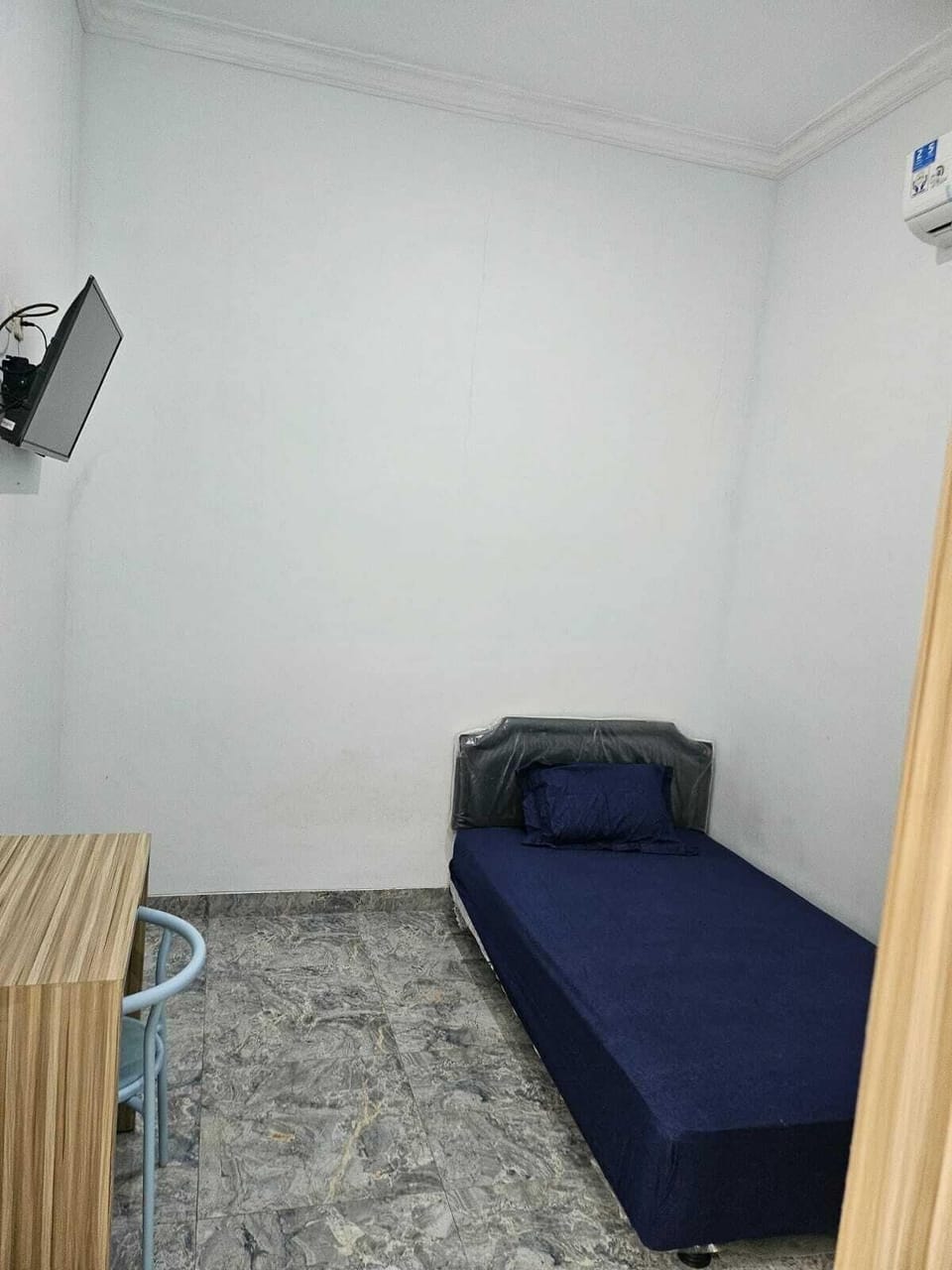 Deluxe Double Room | Desk, WiFi (free), bed sheets